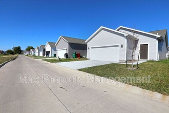 2805 NW 30th Ln in Ankeny, IA - Building Photo - Building Photo