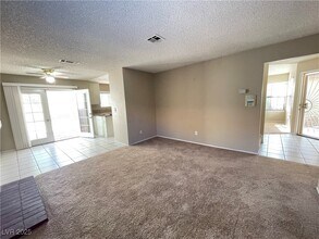 2525 Wolverton Ave in Henderson, NV - Building Photo - Building Photo