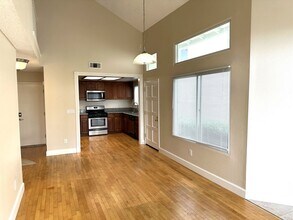 5847 E Rocking Horse Way in Orange, CA - Building Photo - Building Photo