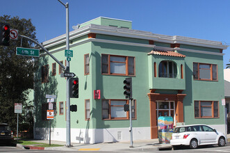 604-614 Chestnut Ave in Long Beach, CA - Foto de edificio - Building Photo