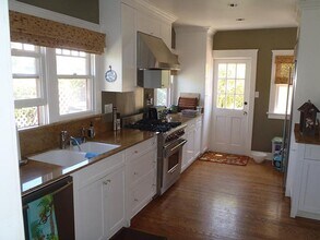 525 3rd St in Encinitas, CA - Building Photo - Building Photo