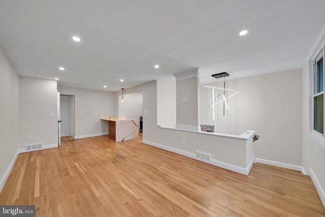 property at 119 Victor St NE