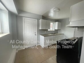 1613 Alton St in Aurora, CO - Building Photo - Building Photo