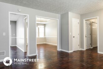 4110 Summer Wood Dr in Snellville, GA - Building Photo - Building Photo