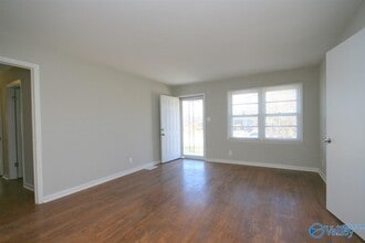 3306 Bartee Ln NW in Huntsville, AL - Building Photo - Building Photo