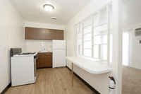 Crest Apartments photo'