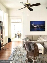 1929 Chestnut St-Unit -2R in Philadelphia, PA - Building Photo - Building Photo