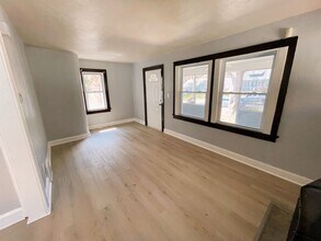 5615 Garfield Ave in Kansas City, MO - Building Photo - Building Photo