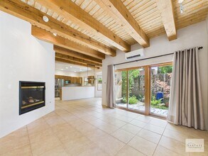 300 Camino De Los Marquez in Santa Fe, NM - Building Photo - Building Photo