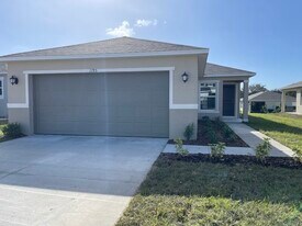 1195 Papaya Cir. in Davenport, FL - Building Photo