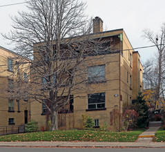 935 Avenue Rd in Toronto, ON - Building Photo - Primary Photo