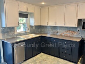 218 W 83rd Terrace in Kansas City, MO - Building Photo - Building Photo