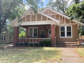 1715 Locust St in Texarkana, AR - Building Photo