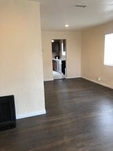 1222 Castaic Ave in Bakersfield, CA - Building Photo - Building Photo