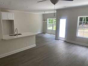 3244 Spiral Ln in Effingham, SC - Building Photo - Building Photo