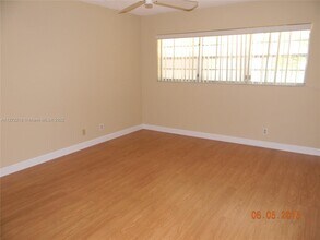3351 S Palm Aire Dr-Unit -205 in Pompano Beach, FL - Building Photo - Building Photo