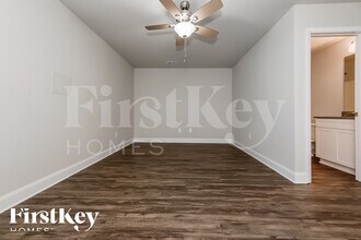 6950 Crooked O Trail in Gainesville, GA - Foto de edificio - Building Photo