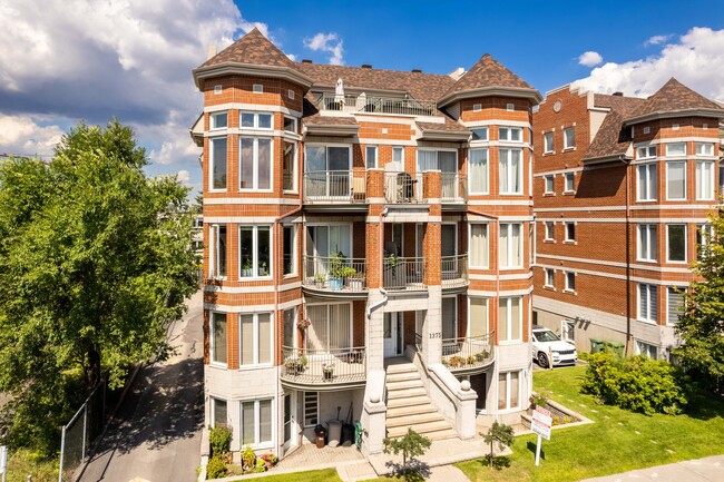 1375 Shevchenko Boul in Montréal, QC - Building Photo - Building Photo
