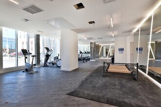 540 Boul. de Maisonneuve E, Unit SI ID1263261P in Montréal, QC - Building Photo - Building Photo