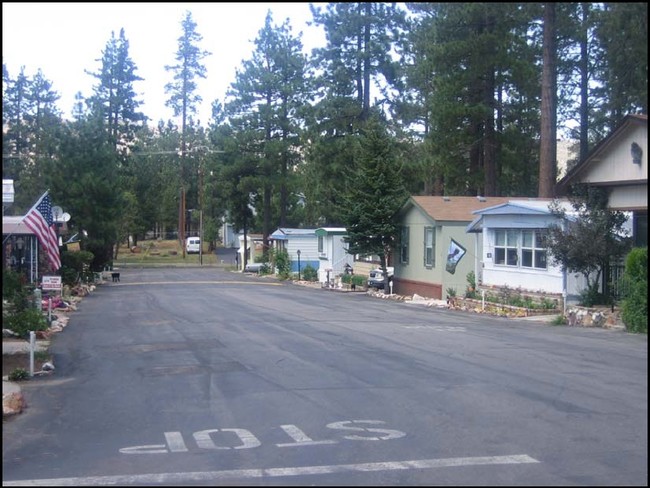 Trail End Park in Big Bear Lake, CA - Building Photo - Building Photo