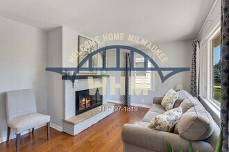 4902 W Lynndale Ave in Milwaukee, WI - Building Photo - Building Photo