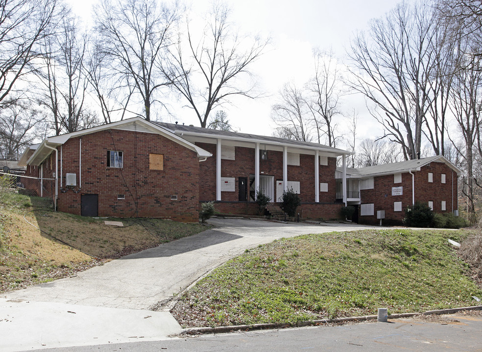 Center Park Apartments in East Point, GA - Building Photo