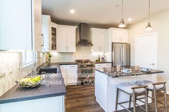 15607 Lilli Wy in Los Angeles, CA - Building Photo - Building Photo
