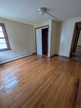405 Blake St, Unit 1 in New Haven, CT - Foto de edificio - Building Photo
