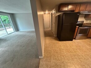 2271 S Cost a Plenty Rd, Unit 4 in Warsaw, IN - Building Photo - Building Photo