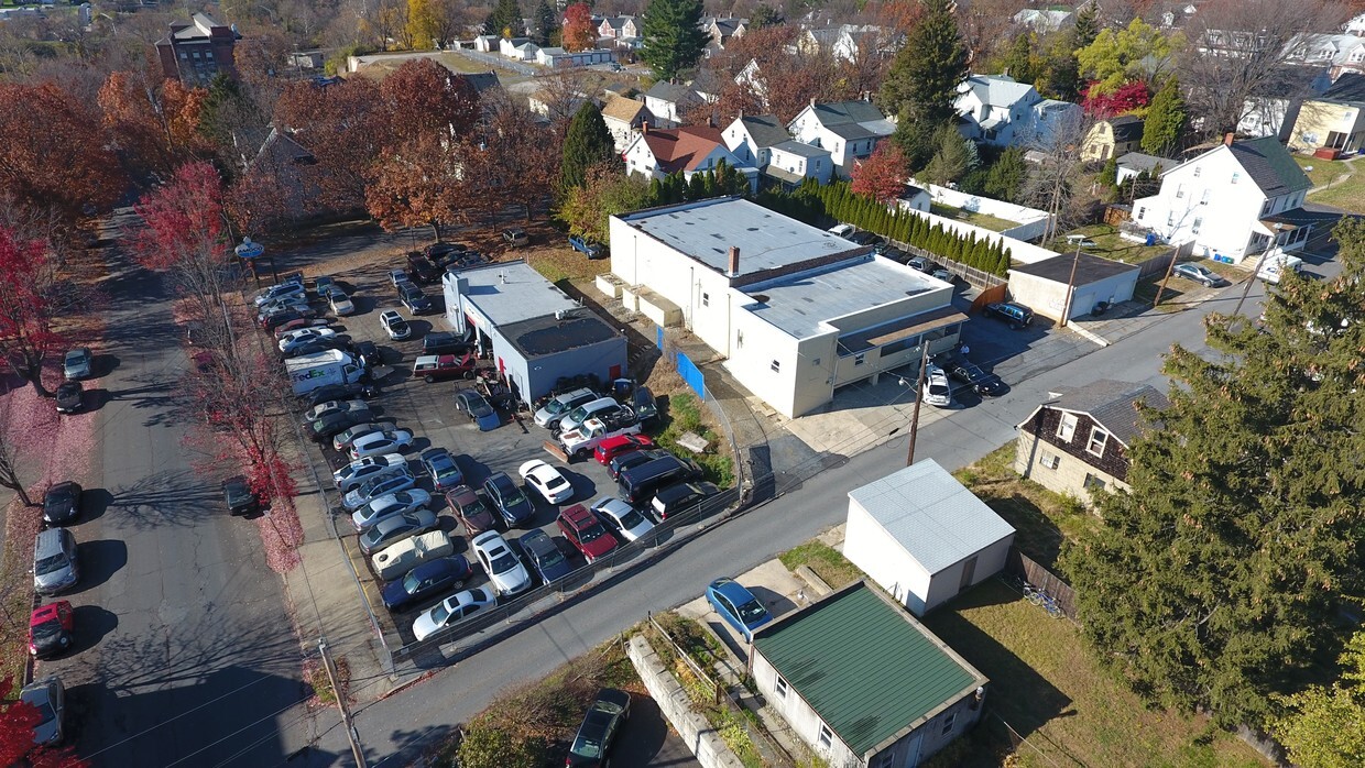 130 W Goepp St in Bethlehem, PA - Building Photo