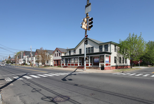 319-341 N Colony Rd in Wallingford, CT - Building Photo - Primary Photo