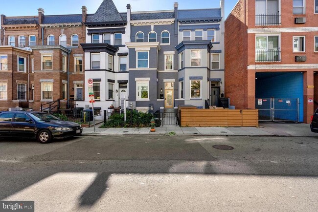 1468 Newton St NW in Washington, DC - Building Photo - Building Photo