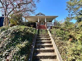 2417 Clark St in Columbia, SC - Building Photo