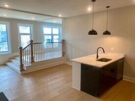 379 Somerville Ave, Unit 3 in Somerville, MA - Building Photo