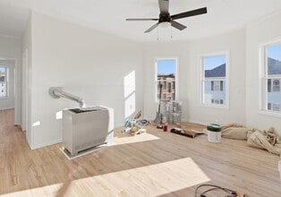 32 Oregon St, Unit 32 Oregon st in Fall River, MA - Building Photo - Building Photo