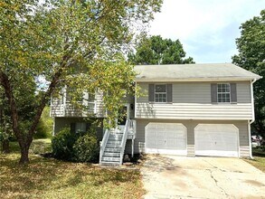 2868 Rocky Pointe Way in Snellville, GA - Building Photo - Building Photo