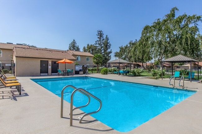 Oak View Apartments