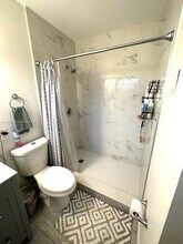 2751 SW 4th Ct in Fort Lauderdale, FL - Foto de edificio - Building Photo