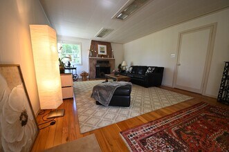 60 Lincoln Park in San Anselmo, CA - Building Photo - Building Photo
