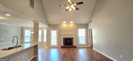 32 Claiborne Trail in Newnan, GA - Building Photo - Building Photo