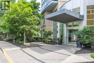 90 Absolute Ave in Mississauga, ON - Building Photo - Building Photo