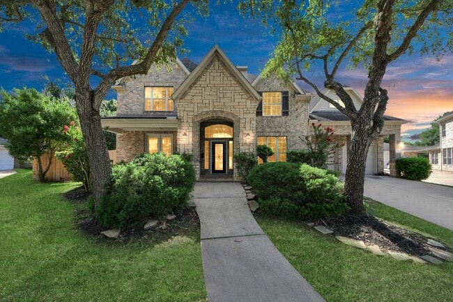 property at 3811 Parkside Dr