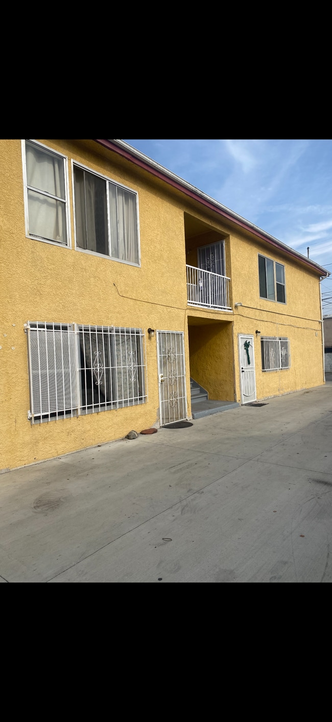 10010 Anzac Ave, Unit 4