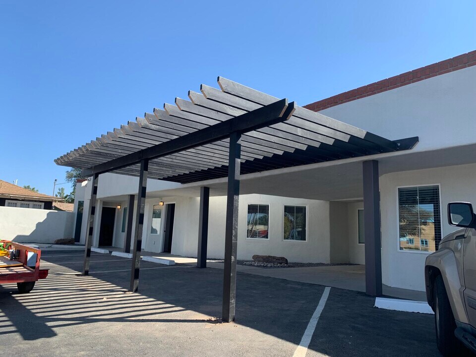 1020 Lomas Blvd NW-Unit -2 in Albuquerque, NM - Building Photo