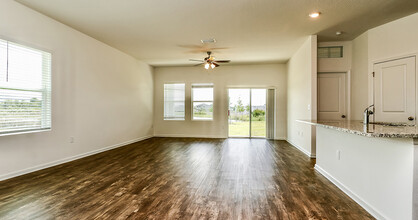 Riverstone in Lakeland, FL - Building Photo - Building Photo