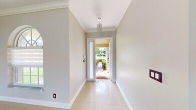 113 Canterbury Pl in Royal Palm Beach, FL - Building Photo - Building Photo