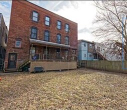 3227 7th Ave, Unit 3 in Troy, NY - Building Photo - Building Photo