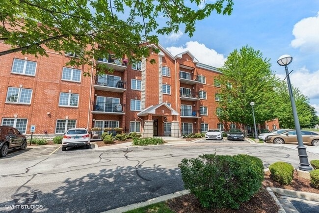 property at 3501 Wellington Ct