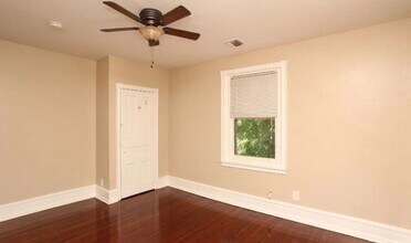 536 S. 48th St., Unit 3rd Floor in Philadelphia, PA - Building Photo - Building Photo