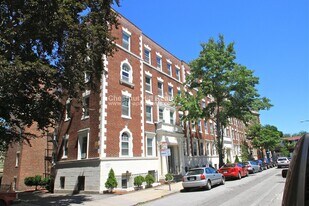 1 Chauncy St in Cambridge, MA - Building Photo